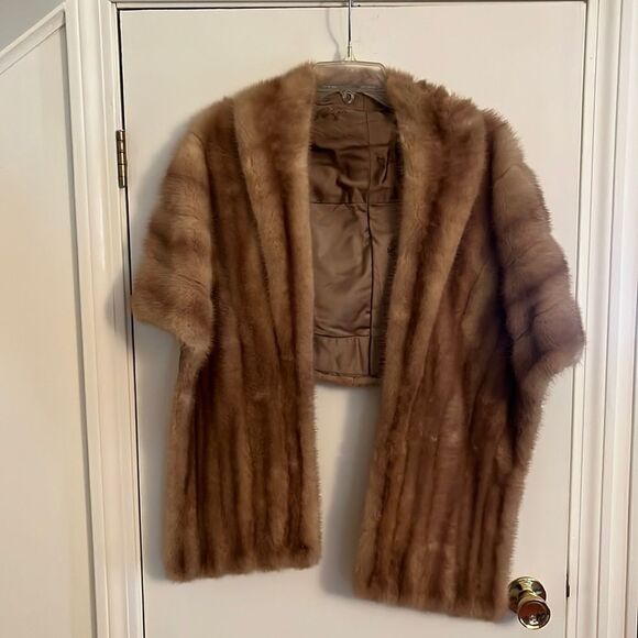 Vintage Mink Stole‎ - Picture 1 of 3